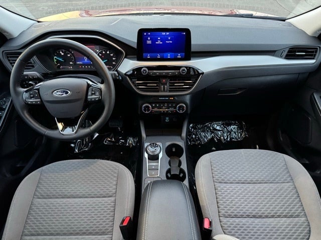 2022 Ford Escape SE Hybrid w/ Heated Steering Wheel + Power Liftgate