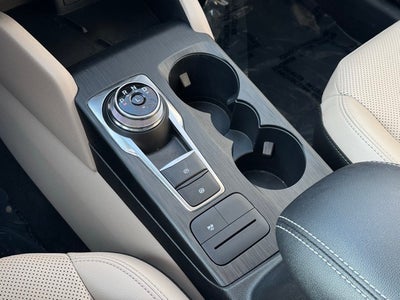 2022 Ford Escape SEL w/ Panoramic Moonroof + Trailer Tow Package