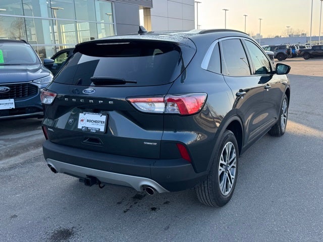 2022 Ford Escape SEL w/ Panoramic Moonroof + Trailer Tow Package