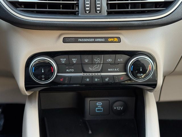 2022 Ford Escape SEL w/ Panoramic Moonroof + Trailer Tow Package