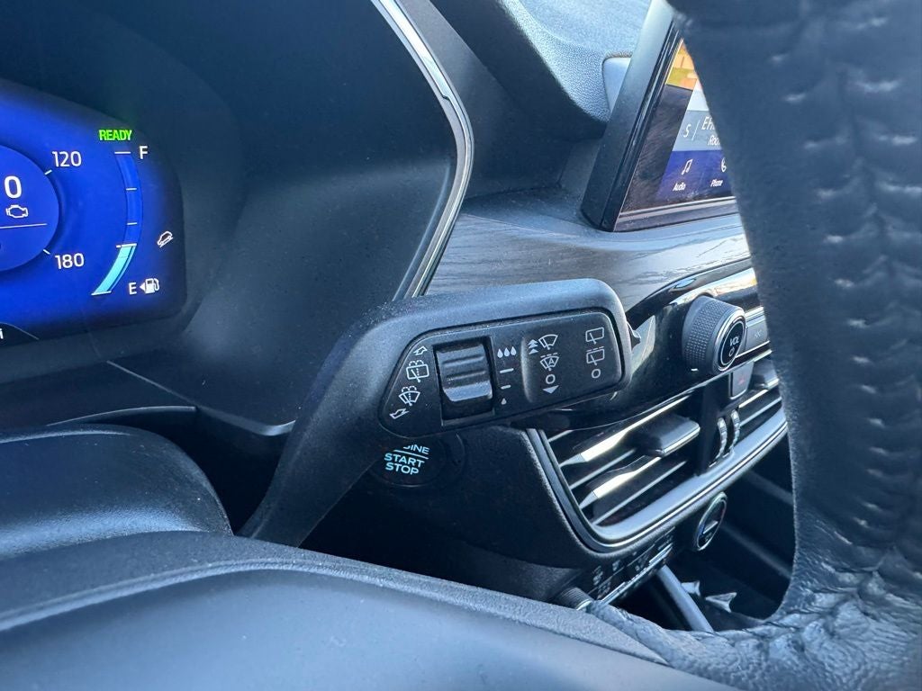 2020 Ford Escape Hybrid Titanium