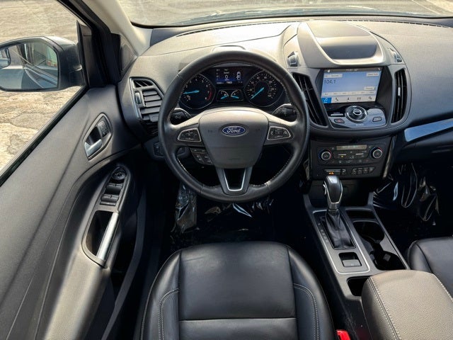 2019 Ford Escape Titanium w/ Heated Steering Wheel + Tow Package