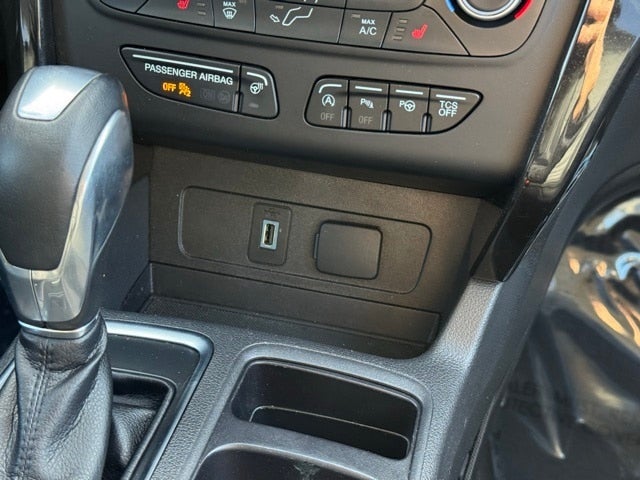 2019 Ford Escape Titanium w/ Heated Steering Wheel + Tow Package