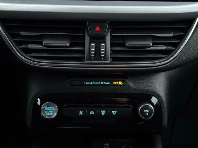 2025 Ford Escape Platinum w/ Adaptive Cruise + Heated Steering Wheel