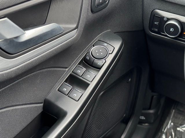 2025 Ford Escape Platinum w/ Heated Steering Wheel + Adaptive Cruise