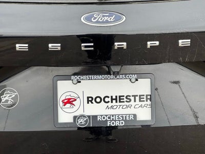 2023 Ford Escape ST-Line w/ Panoramic Moonroof + Adaptive Cruise