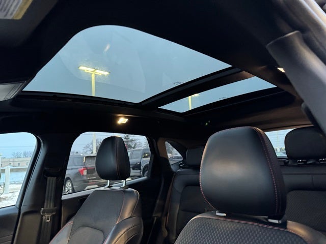 2023 Ford Escape ST-Line w/ Panoramic Moonroof + Adaptive Cruise