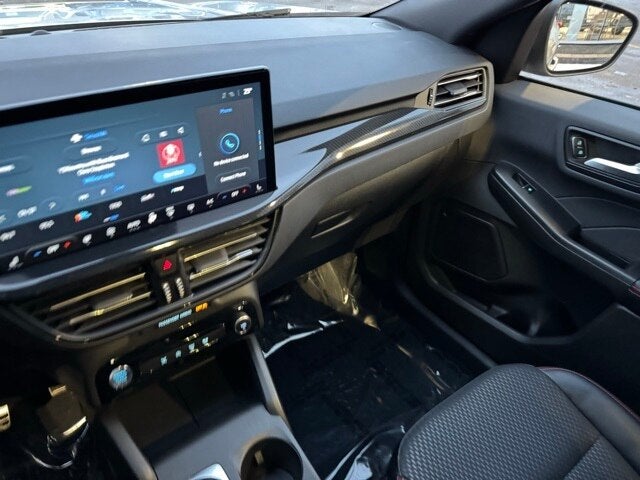 2023 Ford Escape ST-Line w/ Panoramic Moonroof + Adaptive Cruise