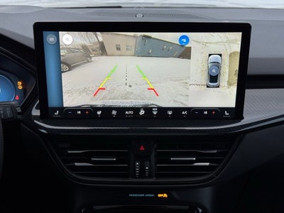 2024 Ford Escape ST-Line Elite w/ Panoramic Moonroof + Head-Up Display