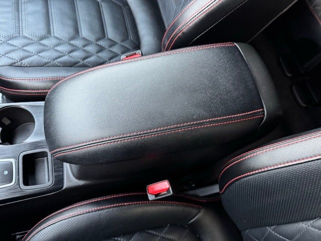 2023 Ford Escape Hybrid ST-Line Elite w/ Panoramic Moonroof + Head-Up Display