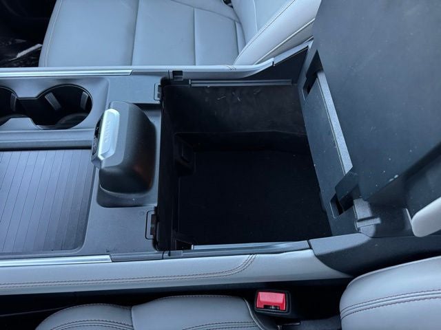 2025 Ford Expedition Max Active w/ Panoramic Moonroof + 8 Passenger Seating (2nd R