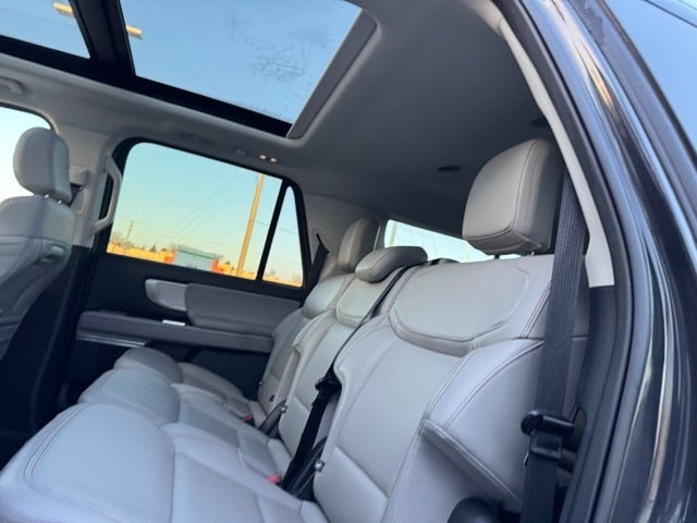 2025 Ford Expedition Max Active w/ Panoramic Moonroof + 8 Passenger Seating (2nd R