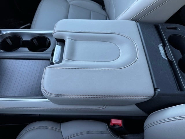 2025 Ford Expedition Max Active w/ Panoramic Moonroof + 8 Passenger Seating (2nd R