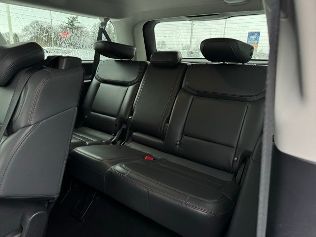 2025 Ford Expedition Max Active w/ Panoramic Moonroof + 8 Passenger Seating (2nd R