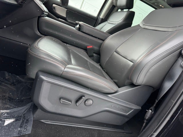 2025 Ford Expedition Max Active w/ Panoramic Moonroof + 8 Passenger Seating (2nd R