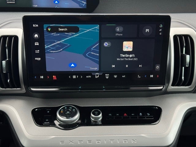 2025 Ford Expedition Max Active w/ Panoramic Moonroof + 8 Passenger Seating (2nd R