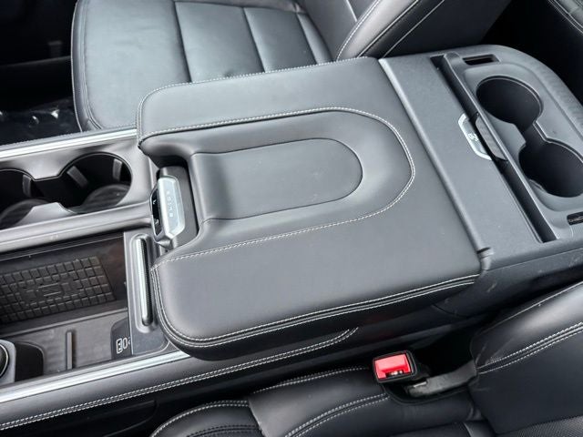 2025 Ford Expedition Max Platinum w/ Stealth Performance Package + 7 Passenger Seati