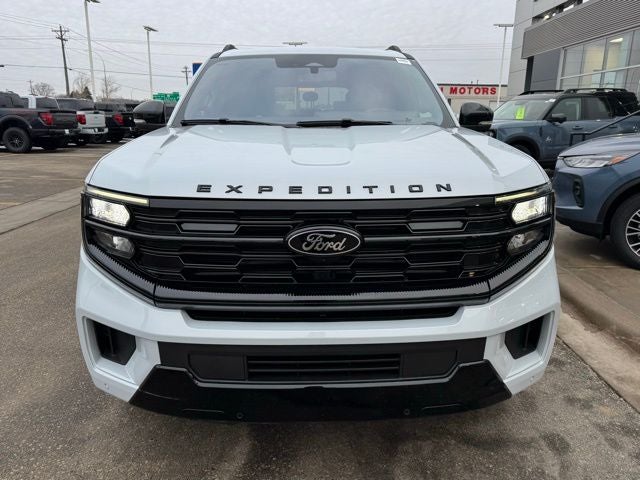 2025 Ford Expedition Max Platinum w/ Stealth Performance Package + 7 Passenger Seati