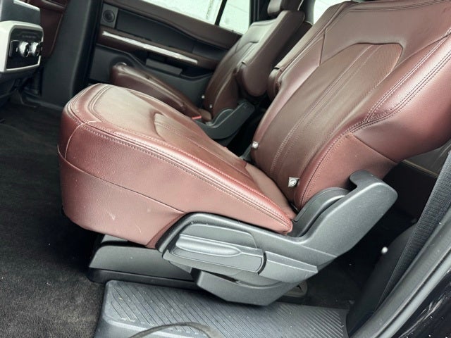 2022 Ford Expedition Max Limited w/ Panoramic Moonroof + HD Tow Package