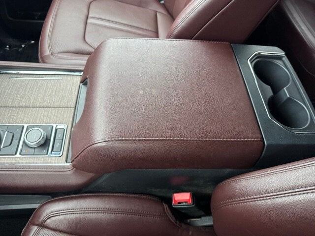 2022 Ford Expedition Max Limited w/ Panoramic Moonroof + HD Tow Package