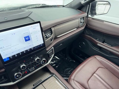 2022 Ford Expedition Max Limited w/ Panoramic Moonroof + HD Tow Package
