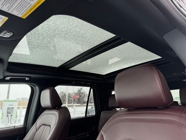 2022 Ford Expedition Max Limited w/ Panoramic Moonroof + HD Tow Package