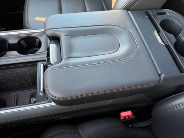 2025 Ford Expedition Active w/ Panoramic Moonroof + 2nd Row Bucket Seats