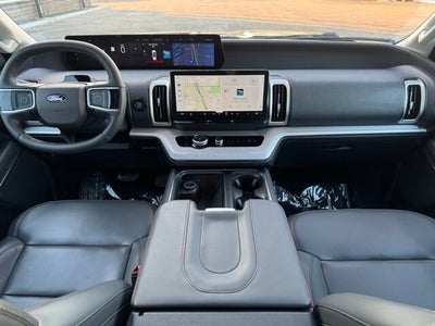 2025 Ford Expedition Active w/ Panoramic Moonroof + 2nd Row Bucket Seats