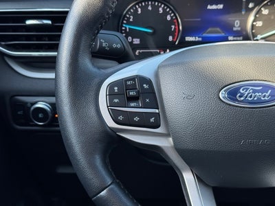 2023 Ford Explorer XLT w/ Twin Panel Moonroof + Trailer Tow Package