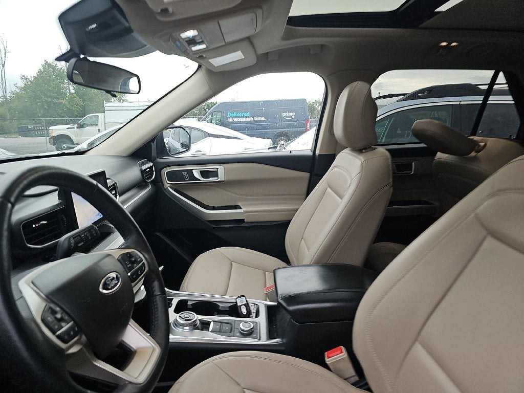 2023 Ford Explorer XLT w/Twin Panel Roof + Adaptive Cruise