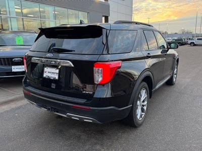 2023 Ford Explorer XLT w/ Twin Panel Moonroof + Trailer Tow Package