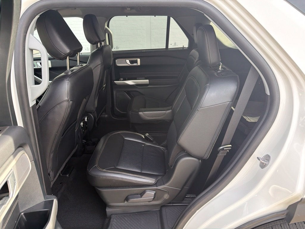 2023 Ford Explorer Limited w/Twin Panel Roof