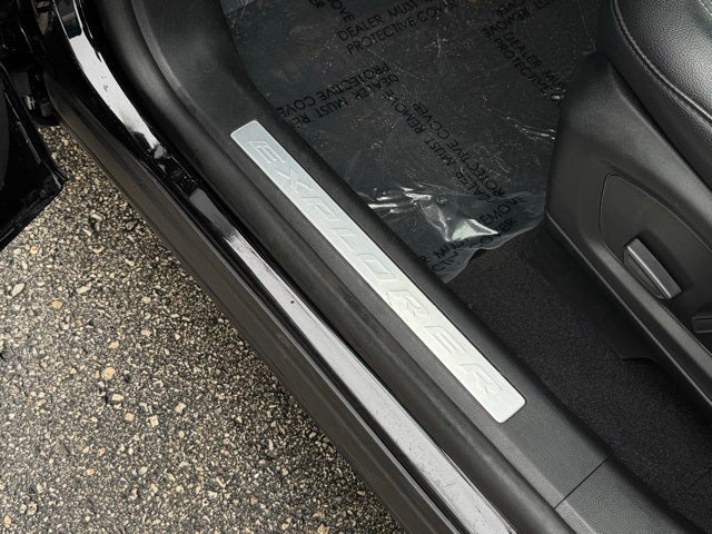 2023 Ford Explorer Limited Special w/ Heated Steering Wheel + Adaptive Cruise