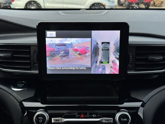 2022 Ford Explorer ST-Line w/ Twin Panel Moonroof + Trailer Tow Package