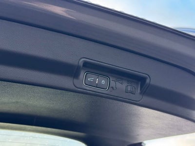 2022 Ford Explorer ST-Line w/ Twin Panel Moonroof + Trailer Tow Package