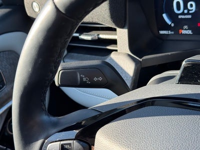 2025 Ford Explorer Platinum w/ Twin Panel Moonroof + Massaging Seats