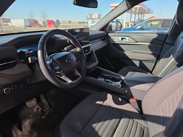 2025 Ford Explorer ST-Line w/ Heated Steering Wheel + Massaging Seats