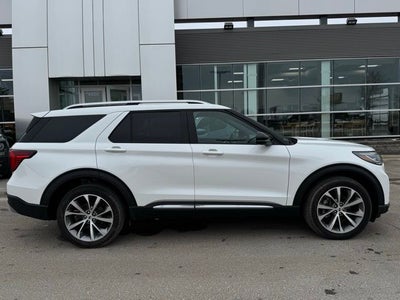 2025 Ford Explorer Platinum