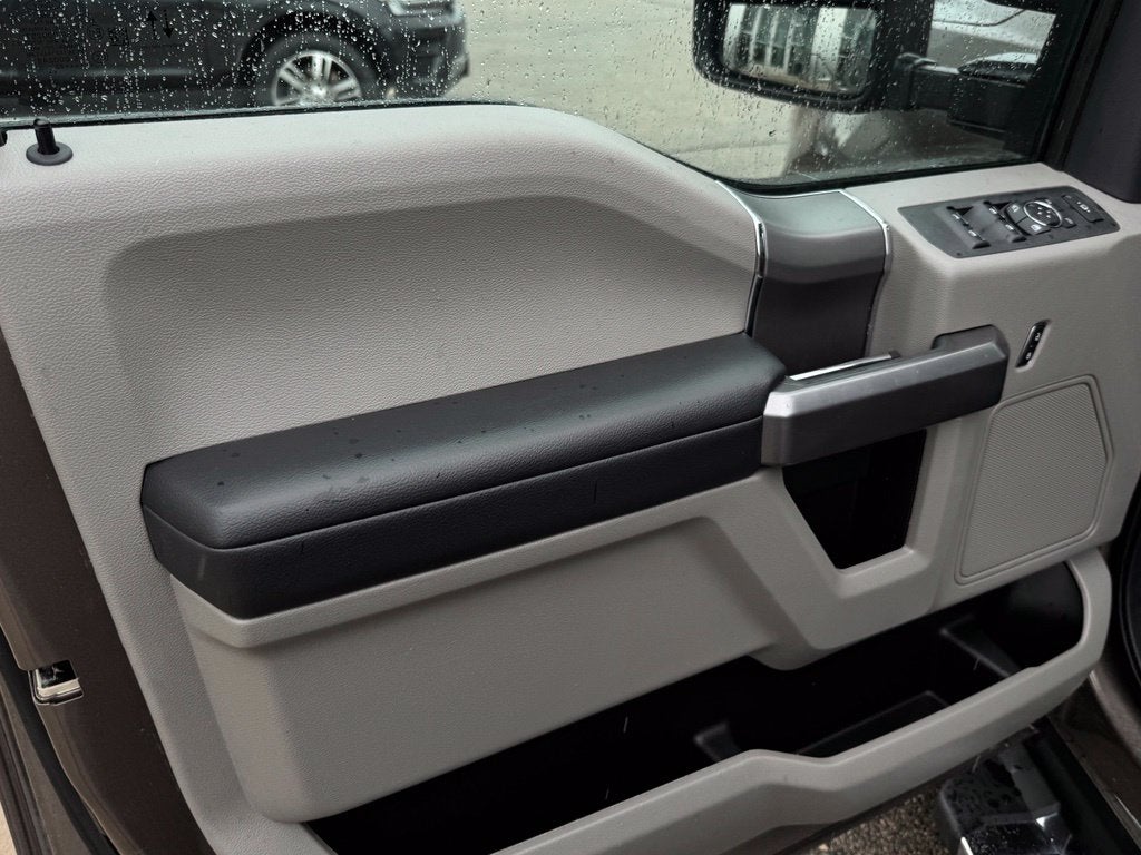 2022 Ford F-250SD XLT w/176" Wheelbase