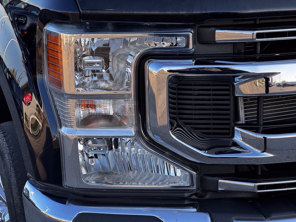 2022 Ford F-250SD XLT w/Heated Seats + Spray Liner