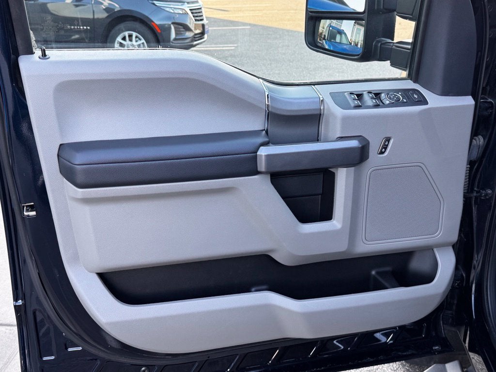 2022 Ford F-250SD XLT w/Heated Seats + Spray Liner
