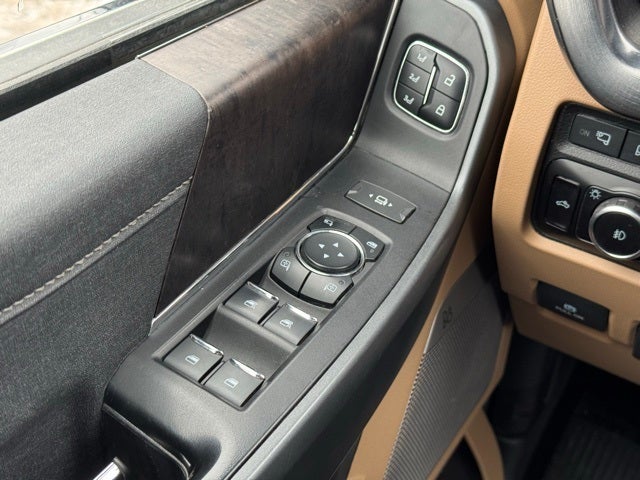 2023 Ford F-350SD Lariat w/ Twin Panel Moonroof + 360 Camera