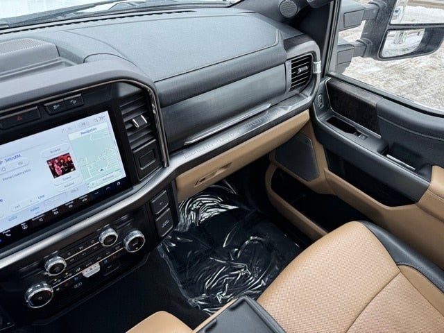 2023 Ford F-350SD Lariat w/ Twin Panel Moonroof + 360 Camera