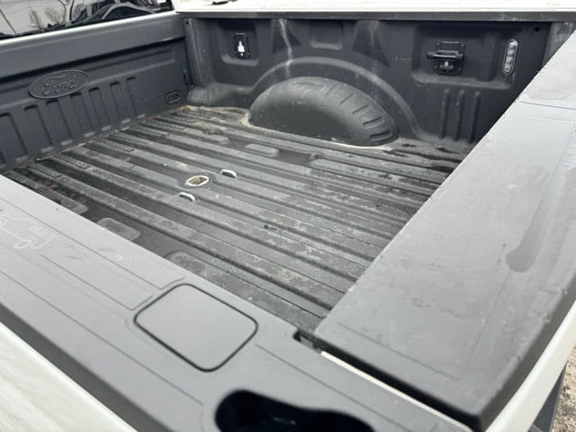 2023 Ford F-350SD Lariat w/ Twin Panel Moonroof + 360 Camera