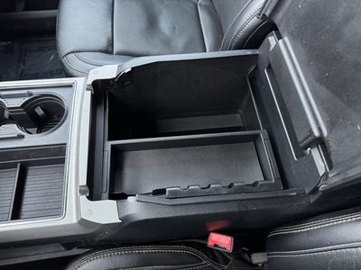 2019 Ford F-350SD Lariat w/ Navigation + Rear CHMSL Camera