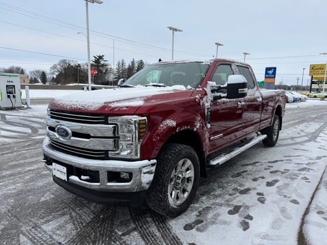 2019 Ford F-350SD Lariat w/ Navigation + Rear CHMSL Camera
