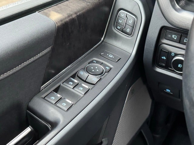 2024 Ford F-350SD Lariat Special w/ Head's Up Display + 360 Camera