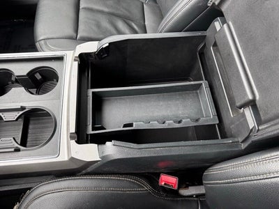 2022 Ford F-350SD Lariat Special w/ Twin Panel Moonroof + 360 Camera