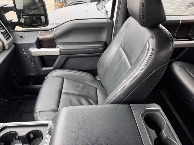 2022 Ford F-350SD Lariat Special w/ Twin Panel Moonroof + 360 Camera