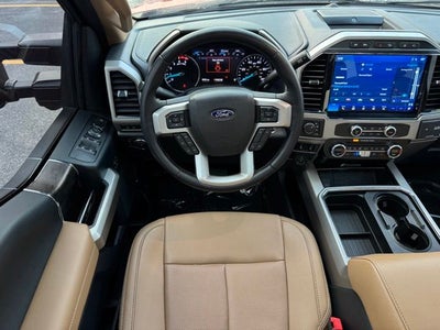 2022 Ford F-350SD Lariat